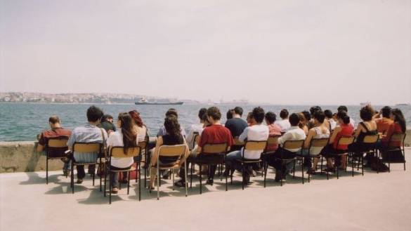 90lardan beri halidayiz sergisi salt beyoglunda mart 2026ya kadar gorulebilecek bklXqlaw