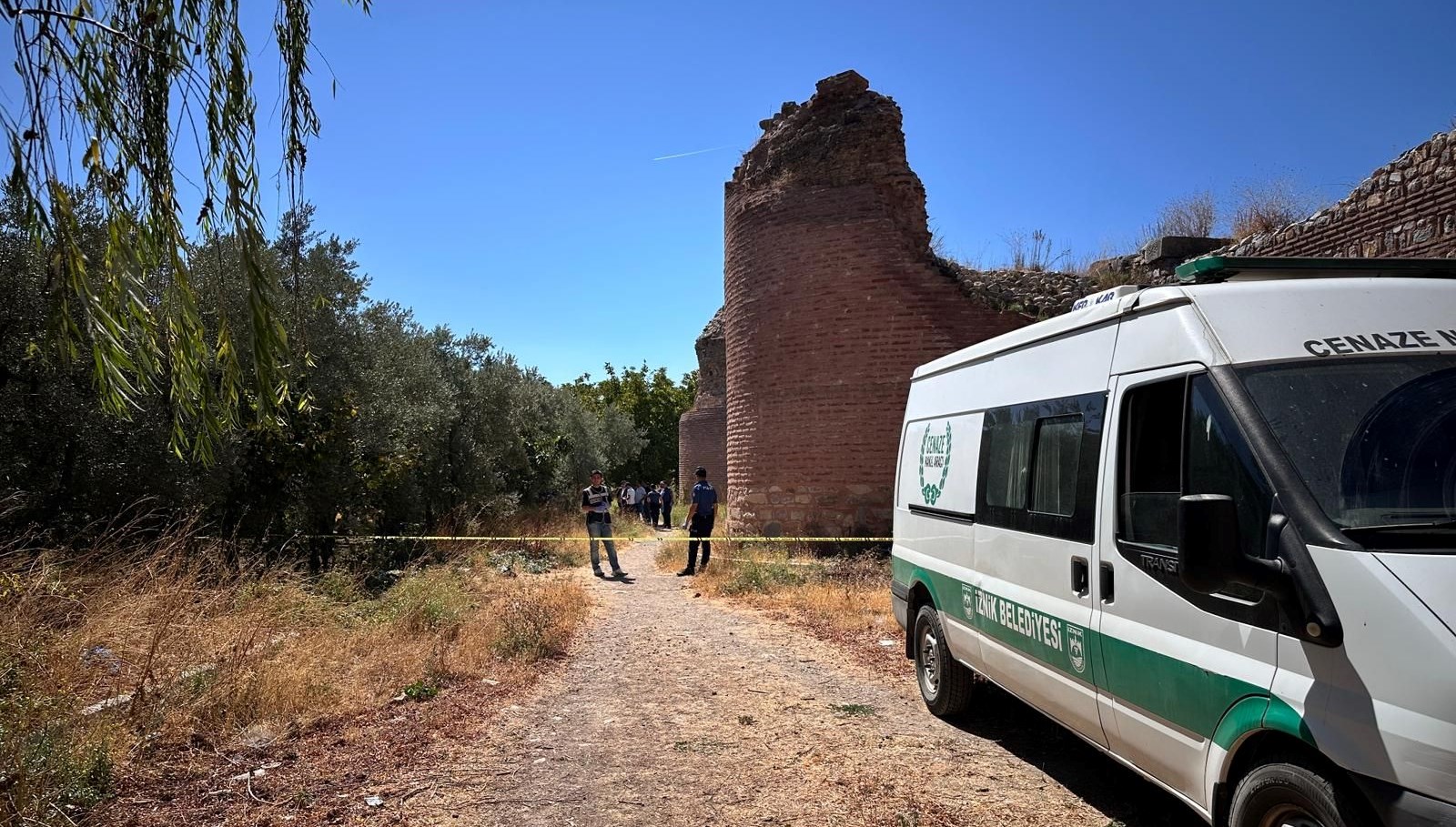 bursada tarihi surlarda ceset bulundu yANw1HZ4