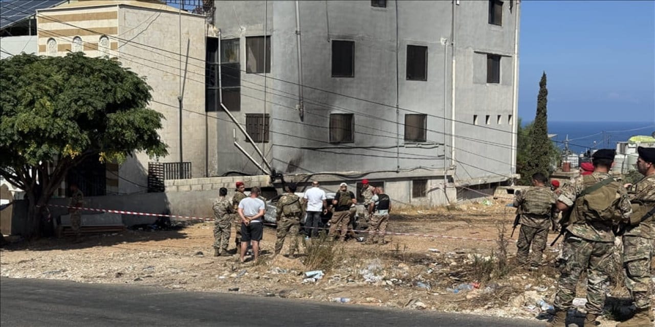 israil gazzeye kara harekati surerken lubnana da girdi eJrd69IA