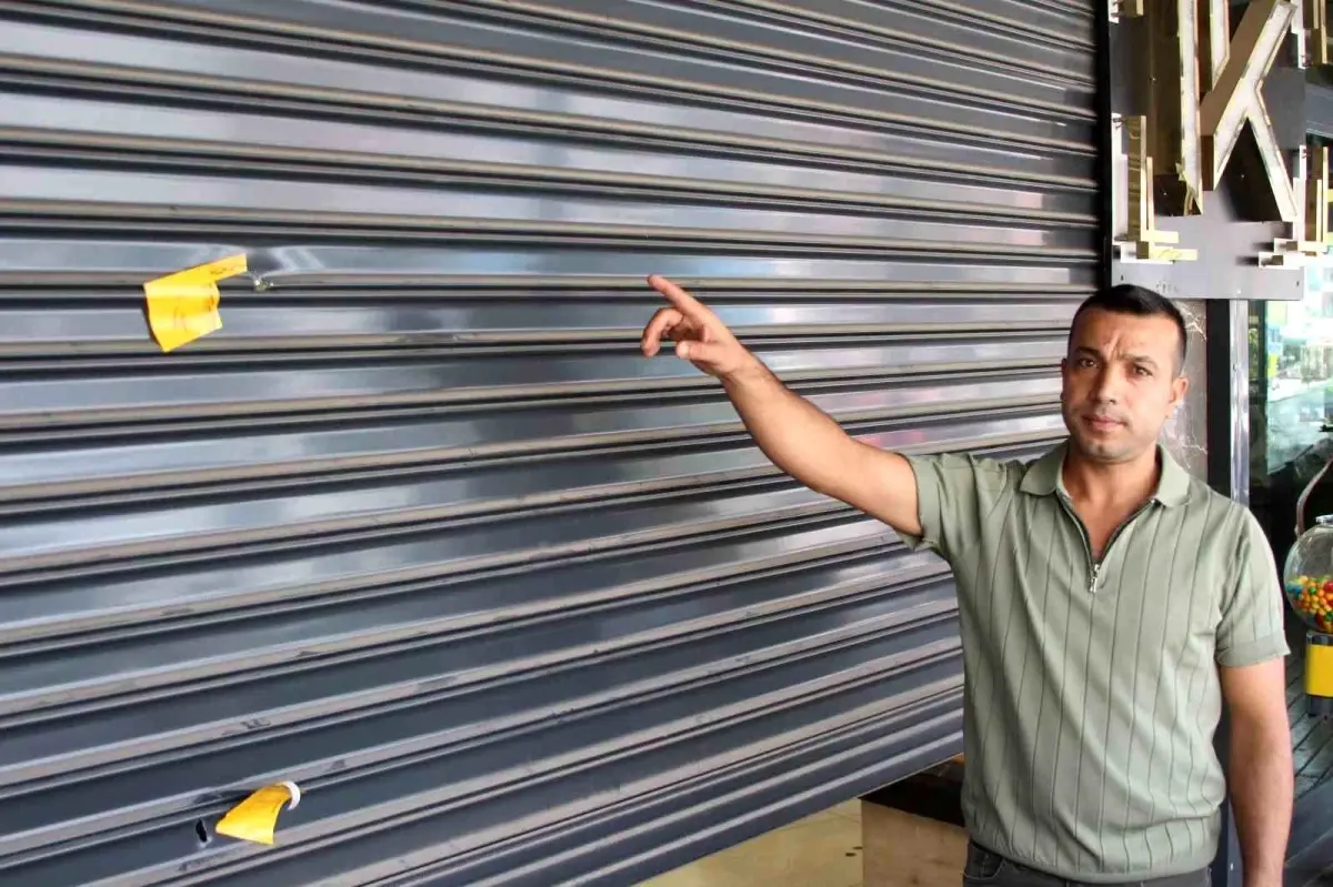 adanada tatliciya yonelik harac tehdidi ve silahli saldirilar G38C1NEN.jpg