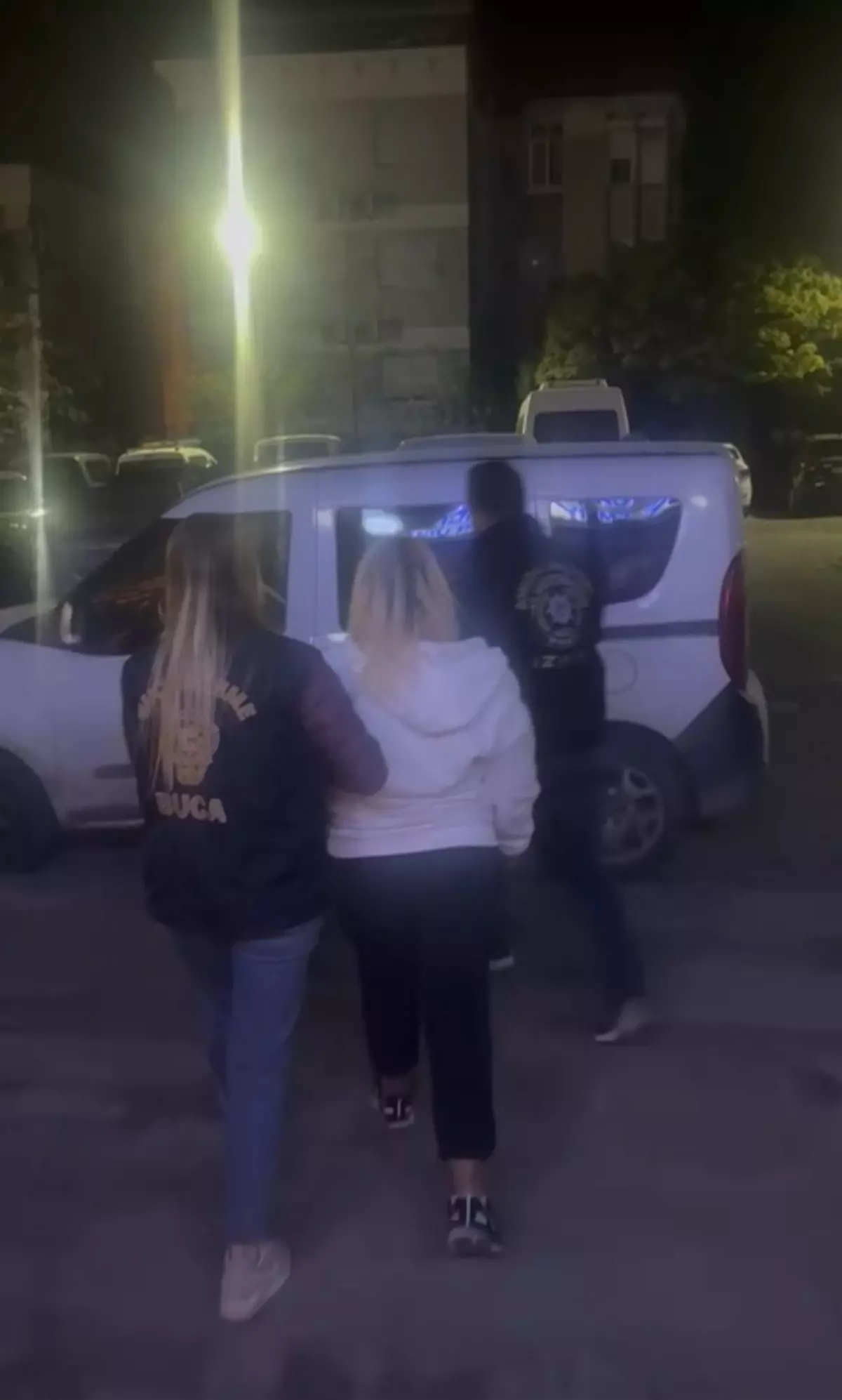 izmirde uyusturucu operasyonu 8XhCxWAi.jpg