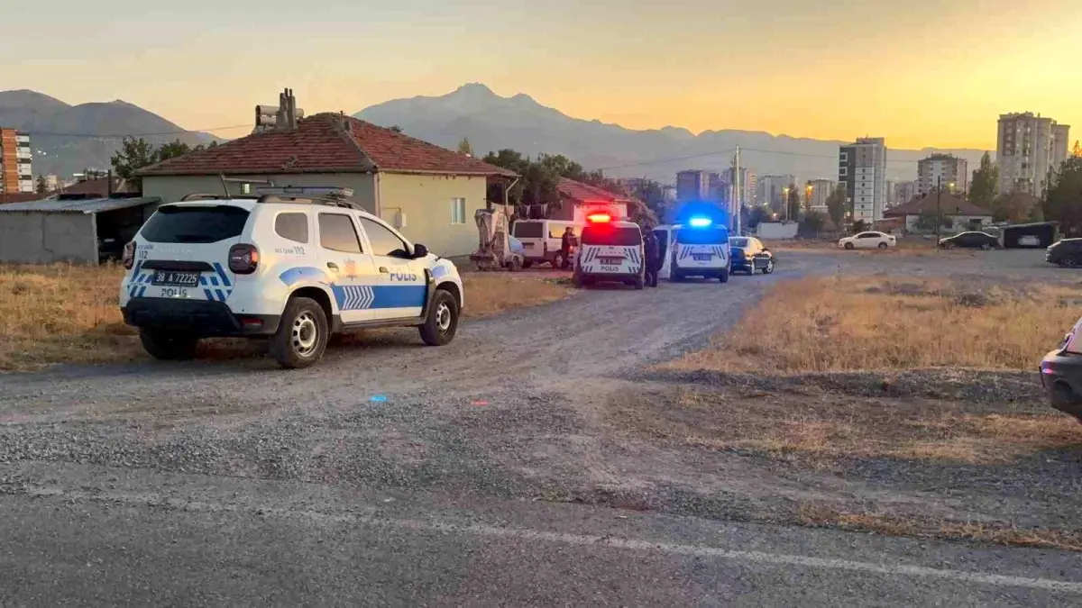 kayseride baba ve ogul tufekle yaralandi 8JKfTe1F