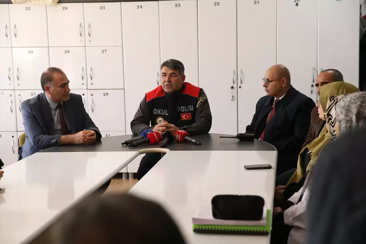 okul cevrelerinde guvenlik denetimi f1uX56pc.jpg