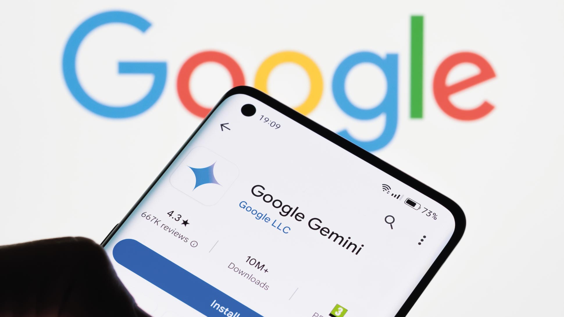 Google Gemini, ChatGPT, OpenAI, Yapay Zeka Reklamları, Dan Taylor, ChatGPT Go, AI Overviews
