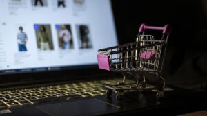 e-ticarette-islem-sayisi-zirve-yapti-artis-dudak-ucuklatti-wydF7nha