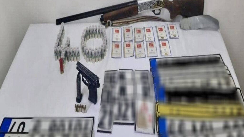 jandarma-sucustu-yapti-kirsehirde-plaka-operasyonu-As2ie35u