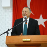 Ardesen belediye baskani enver atagun chpden istifa ederek yeni partiye katildi LdQdehL9