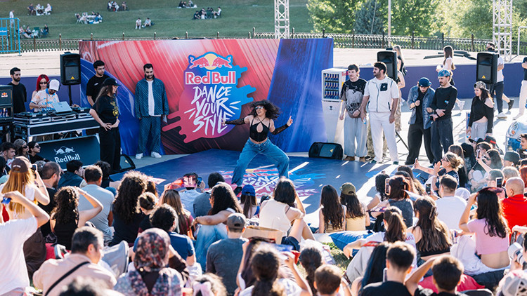 Red bull dance your style turkiye finali dans tutkunlarini kadikoyde bulusturacak 31xYjlZD